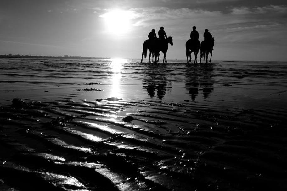 Sessione di pratica a cavallo ad Altona Beach, Melbourne (Getty Images)